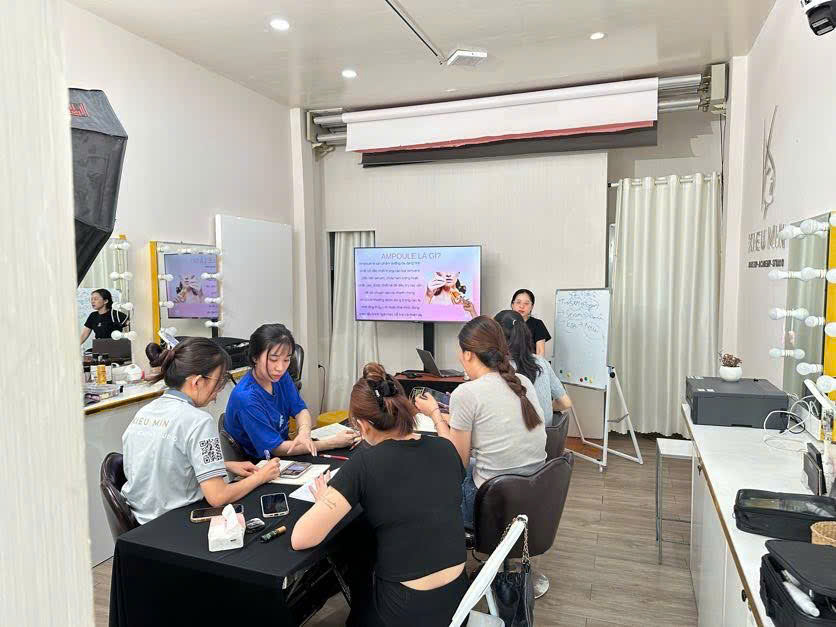 Khóa Makeup Chuyên Nghiệp Nâng Cao