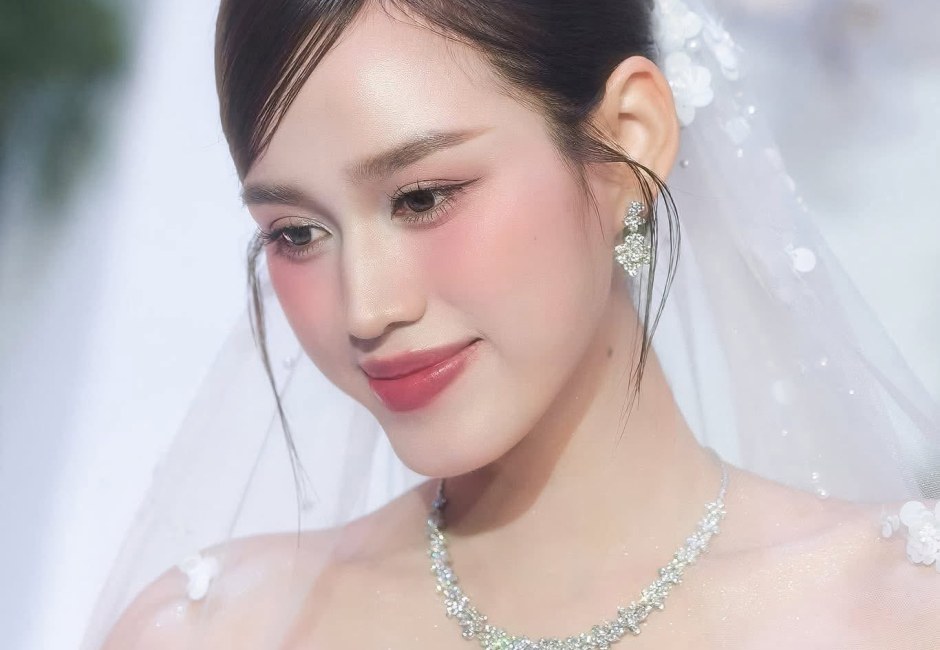Cô dâu sau buổi trang điểm và làm tóc của Makeup Kiều Min