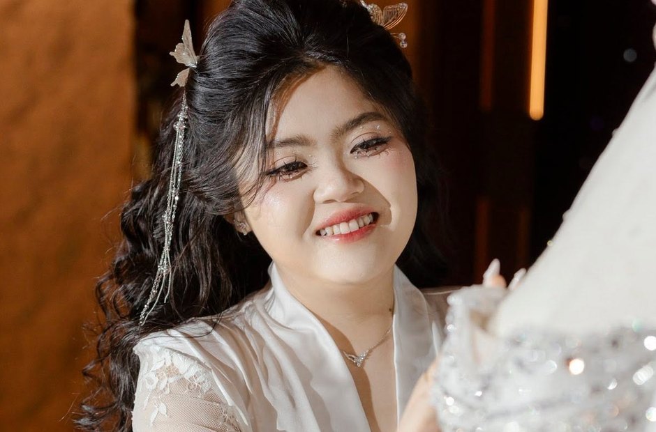 Chuẩn bị cho cô dâu trước giờ chụp