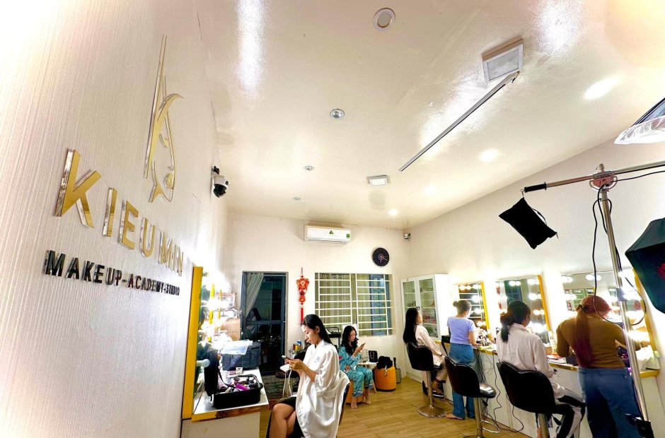 Không gian lớp học tại studio Kiều Min