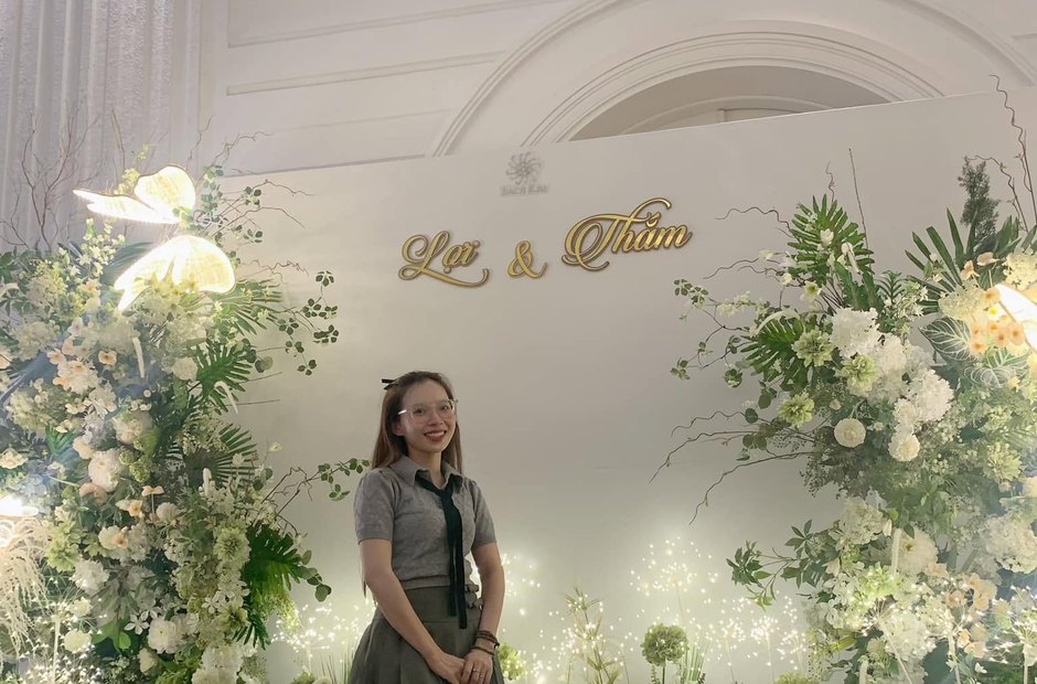 Khách dự tiệc cưới