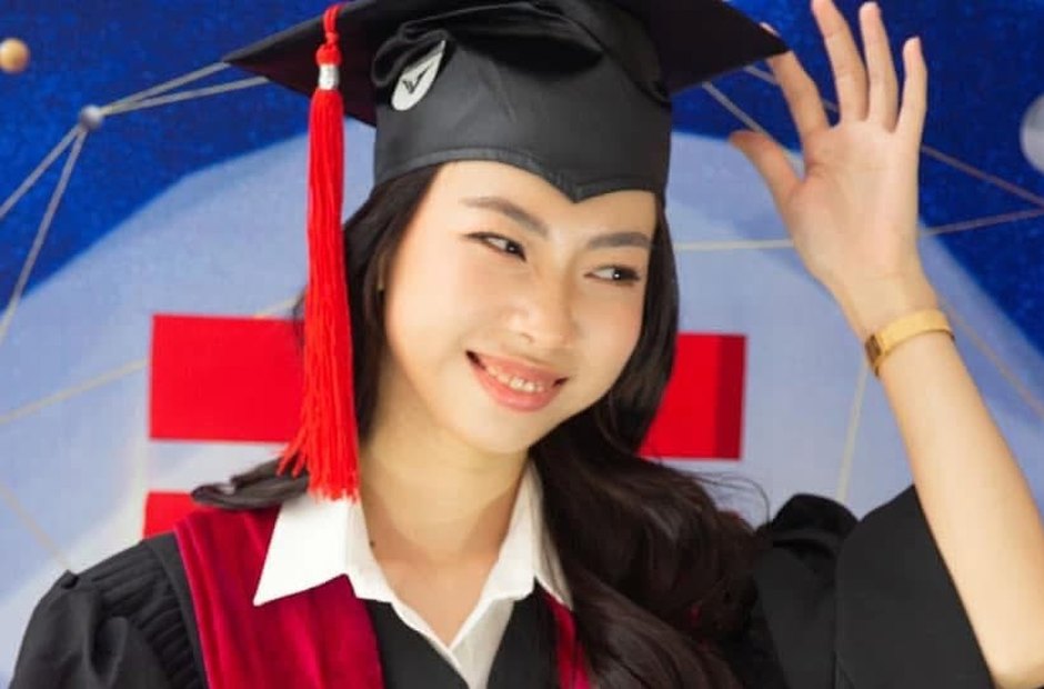 Chụp ảnh trong ngày lễ tốt nghiệp