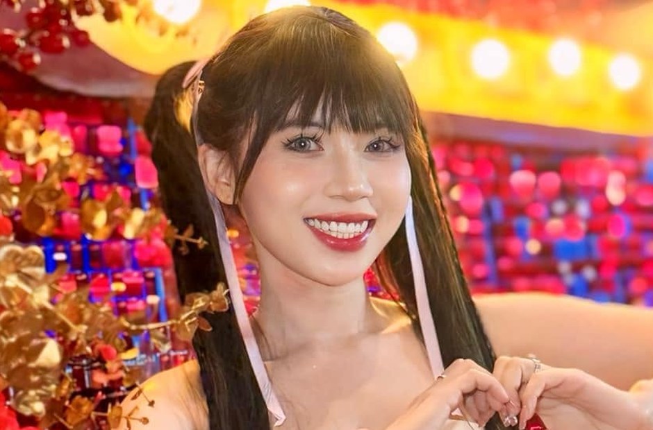 Trang điểm đi sự kiện, tiệc bạn bè